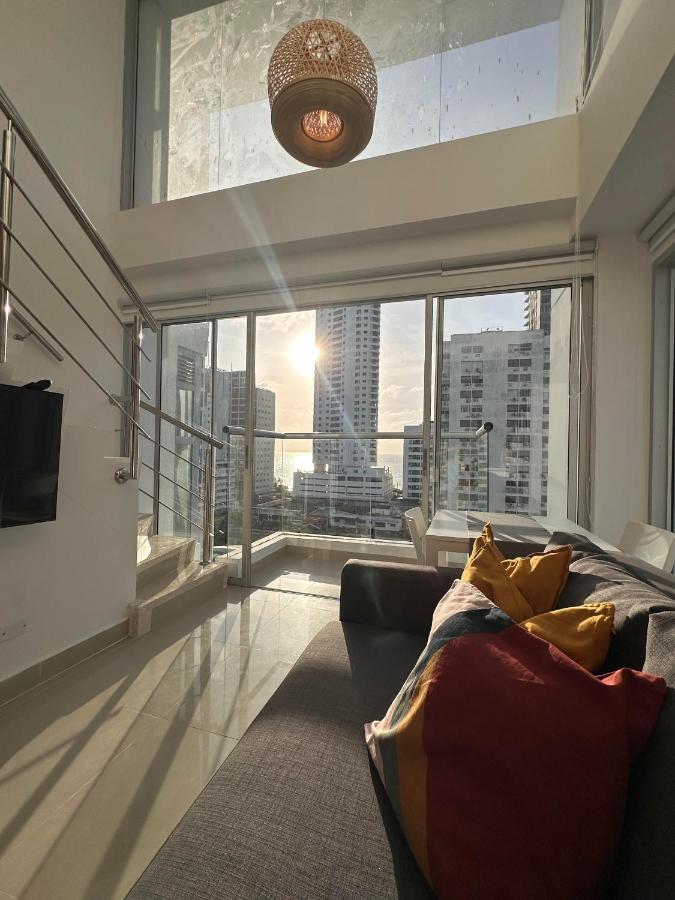 Luxury Duplex with Pool, Sunset Views, & Comfort - B&B Cartagena de Indias