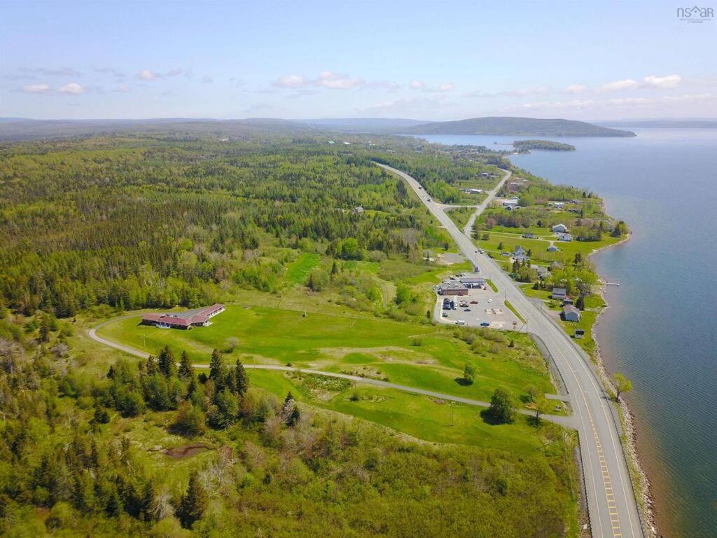 Baddeck Inn - B&B