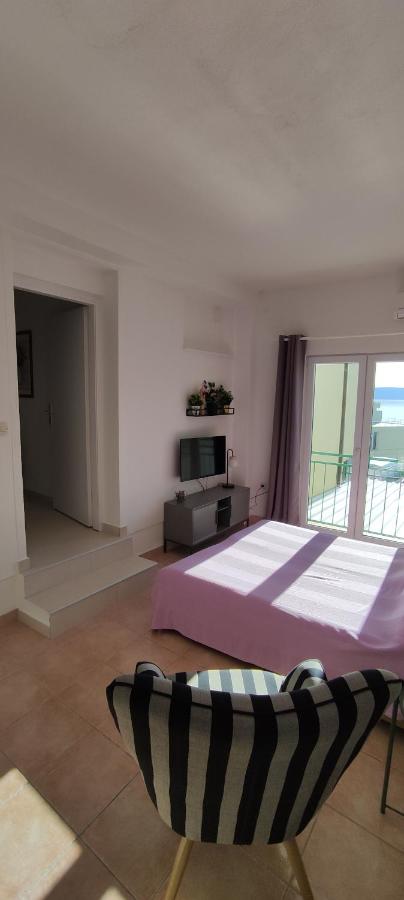 Superior One-Bedroom Apartment with Balcony