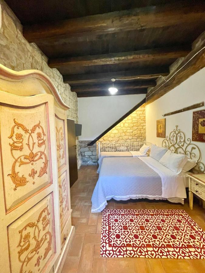 Triple Room with Bathroom