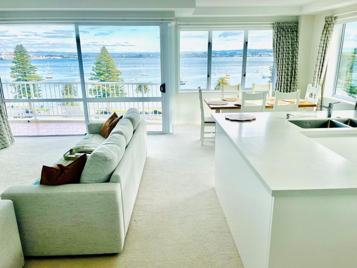 Three-Bedroom Penthouse with Sea View