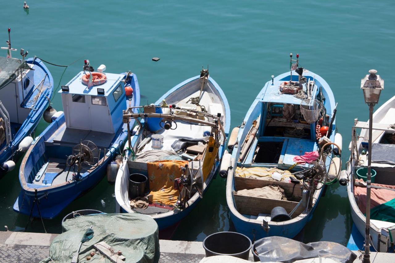 La Finestra Sul Mare Central Apartment Vista mare - B&B Anzio
