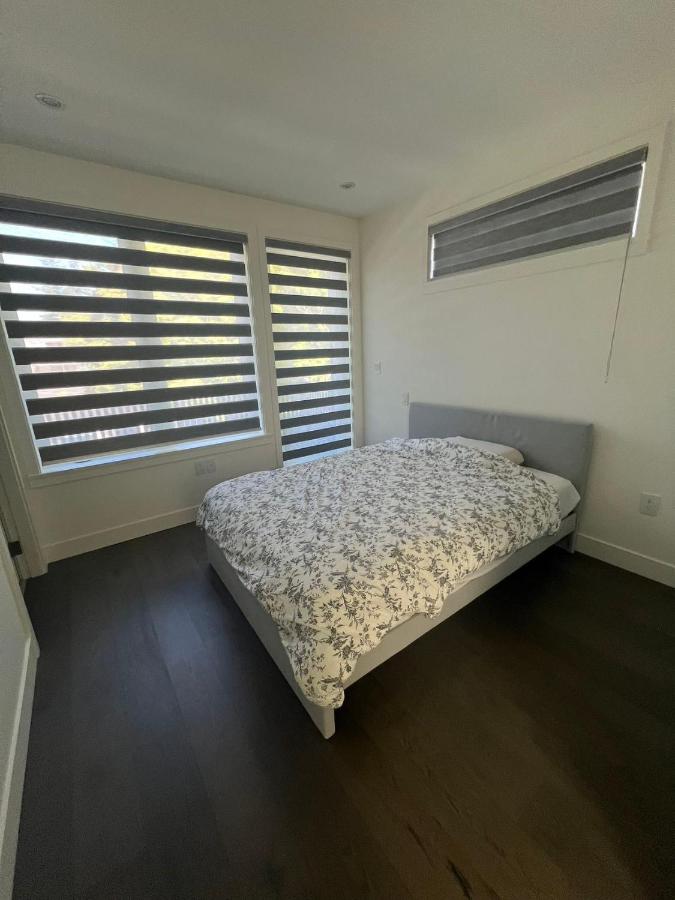 Luxury Modern New House in Central Vancouver - B&B Vancouver