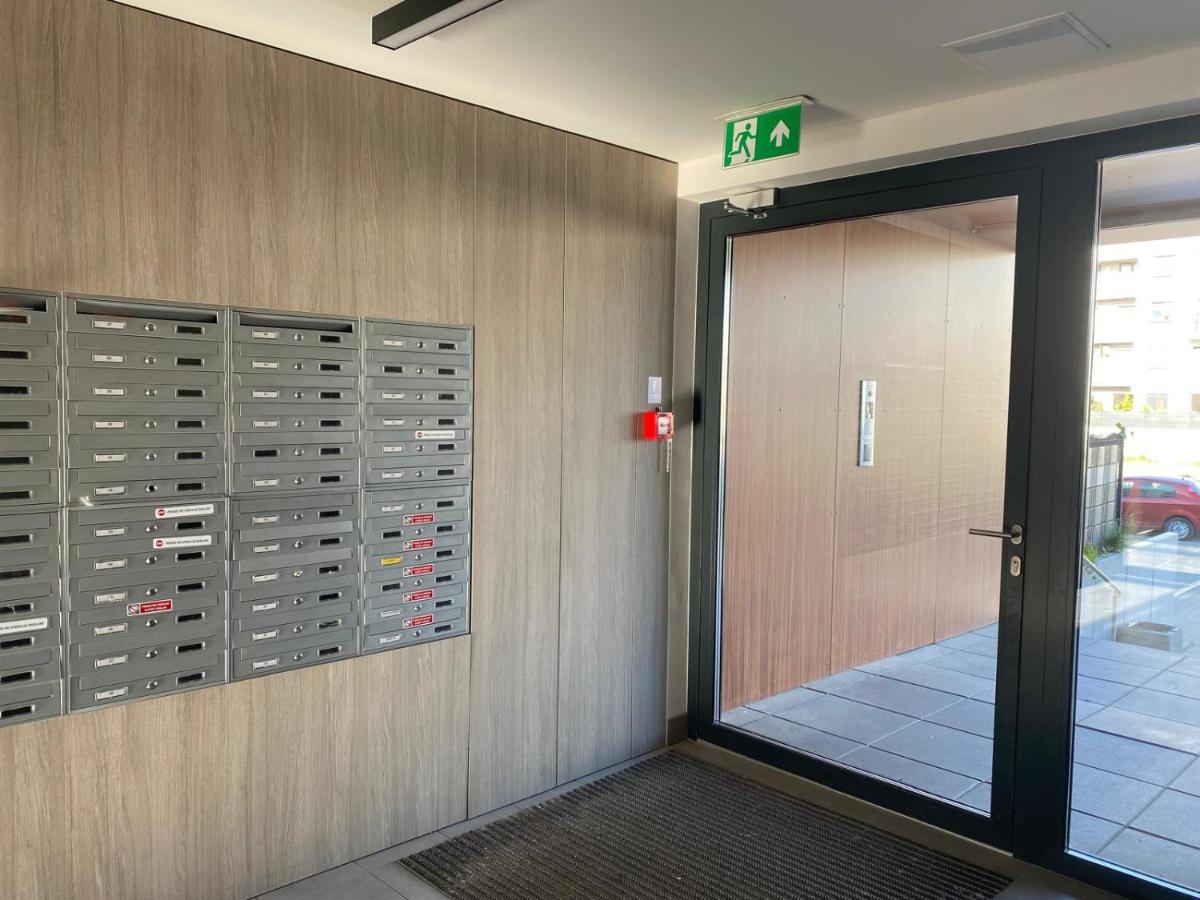 Komfortowy Apartament Nadbrzeżna blisko Warszawy z Parkingiem - Chambres d'hôtes Ożarów Mazowiecki