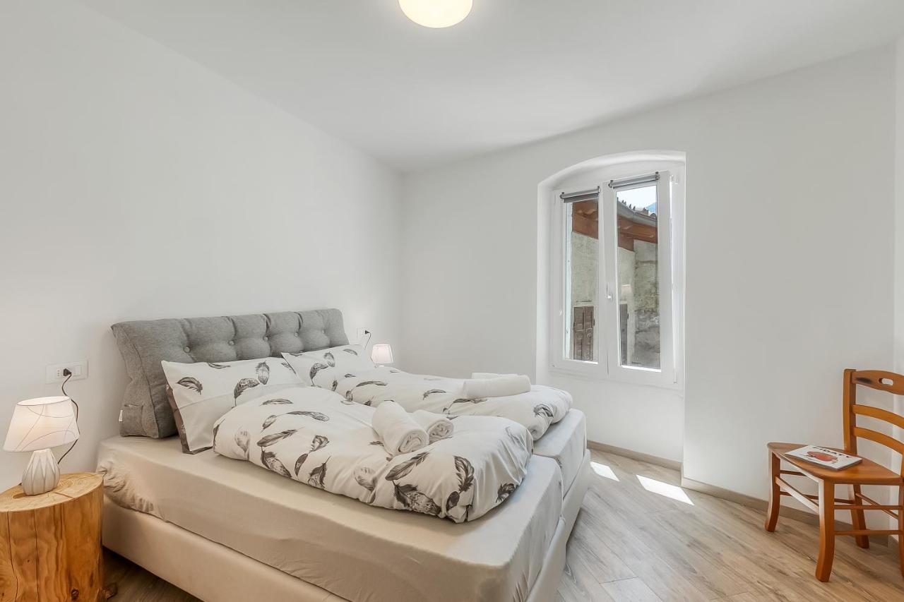 One Bedroom Apartment with Terrace 1