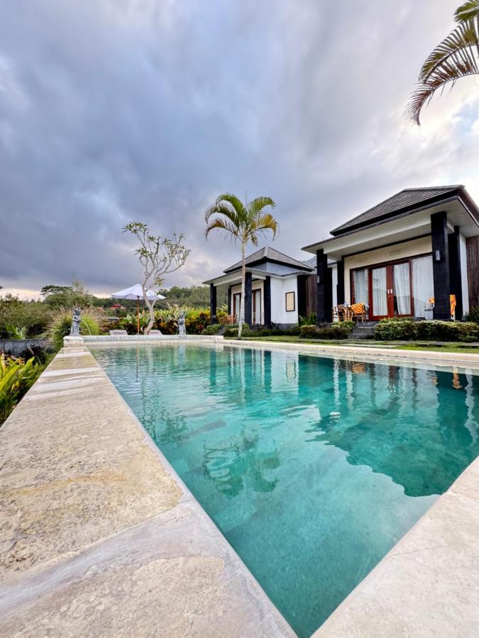 Bali Astetic Villa and Hot Spring - B&B Kintamani