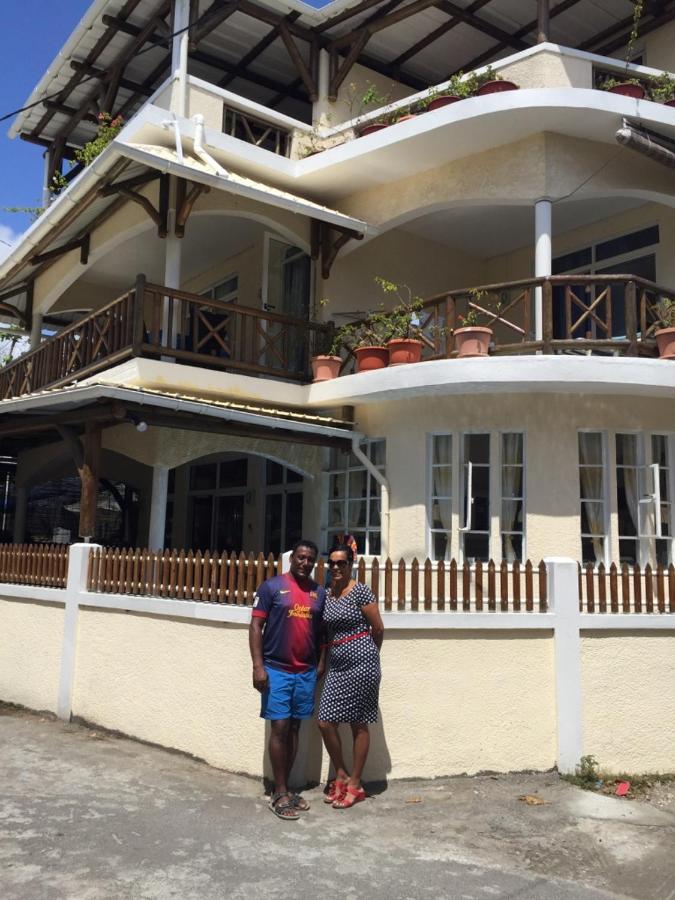 Studio Manguillier - B&B Trou d’Eau Douce