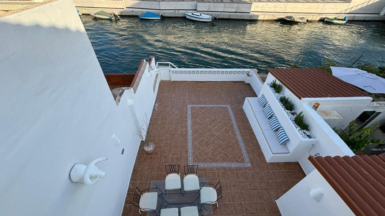 Fishermen House with private mooring - B&B Los Mártires