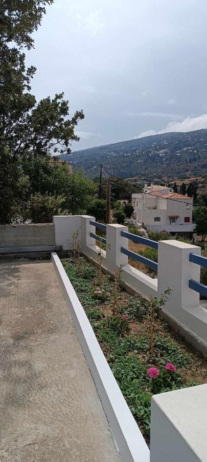 Andros Guesthouses - B&B Andros