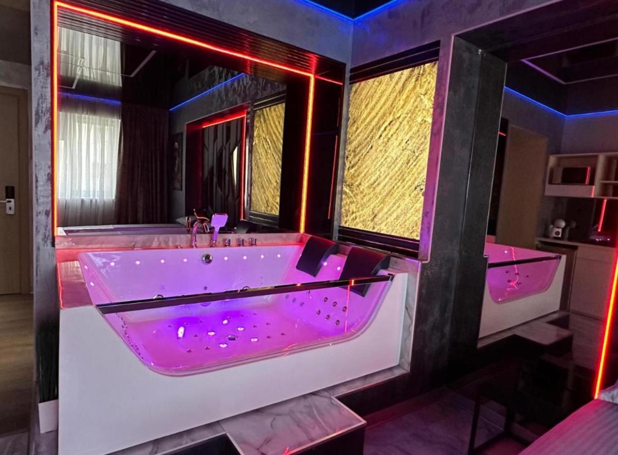 Luxury jacuzzy aparment - B&B