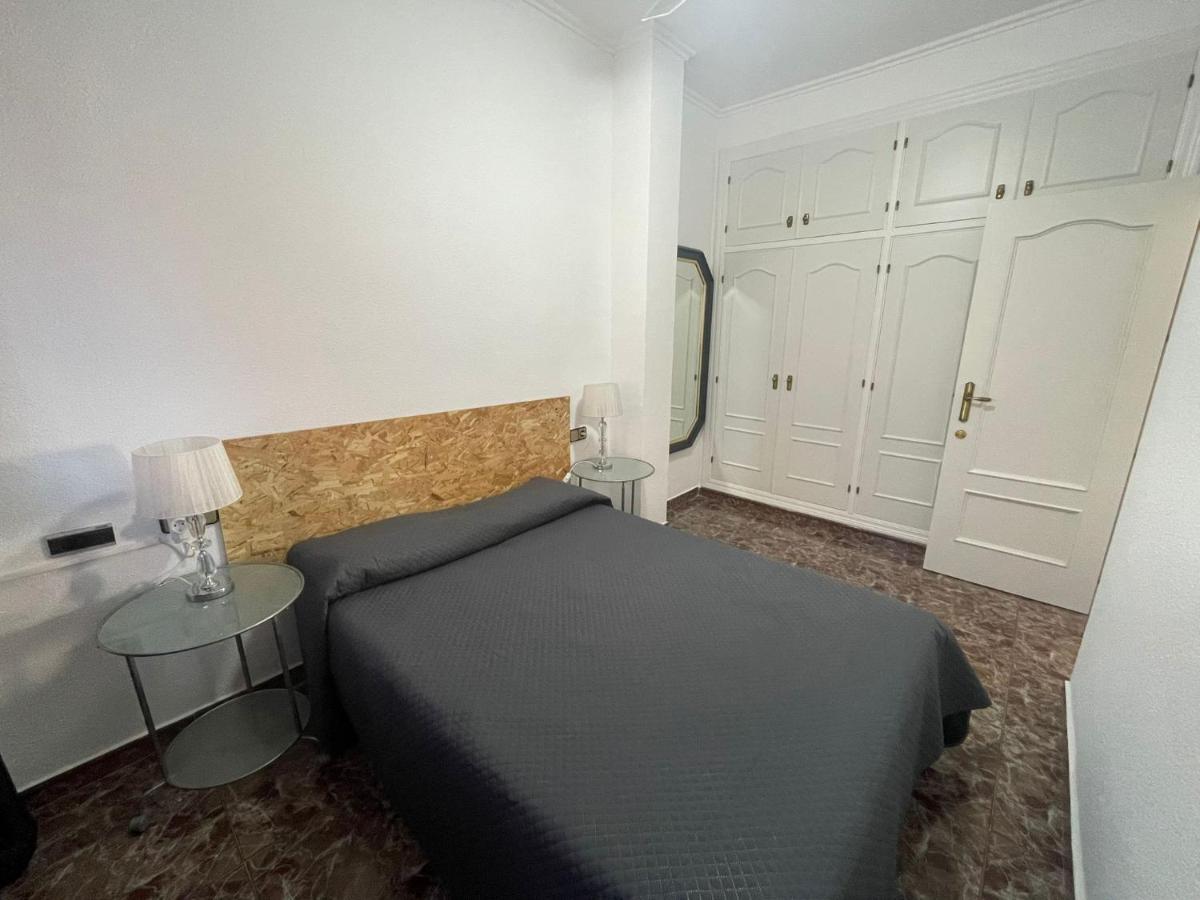 Standaard Tweepersoonskamer met Gedeelde Badkamer
