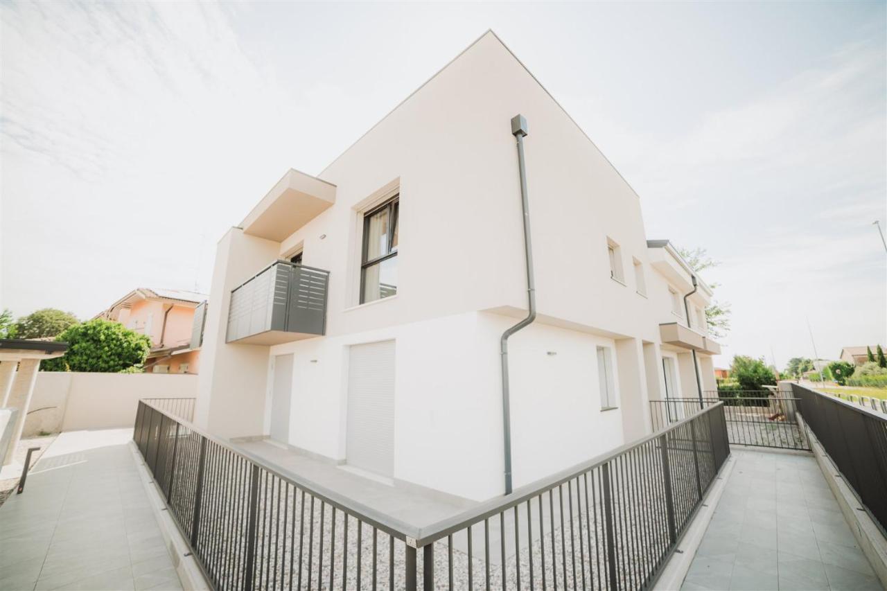 Ronda Apartments 24 pax e parcheggio incluso - B&B San Giovanni Lupatoto