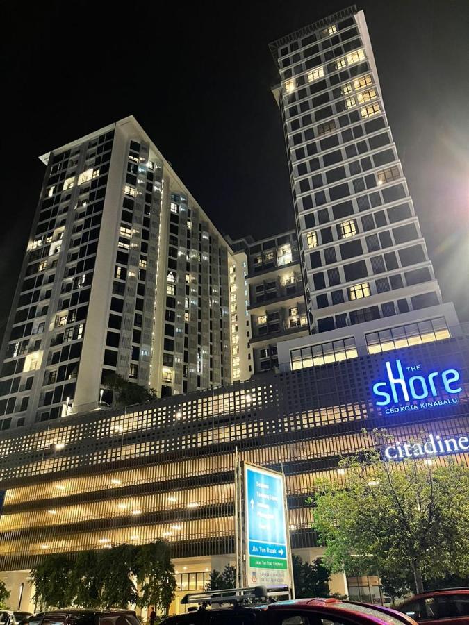 The Shore Kota Kinabalu City View - B&B