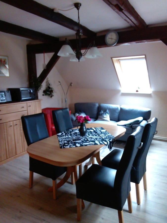Apartment mit 2 Schlafzimmern und Badezimmer