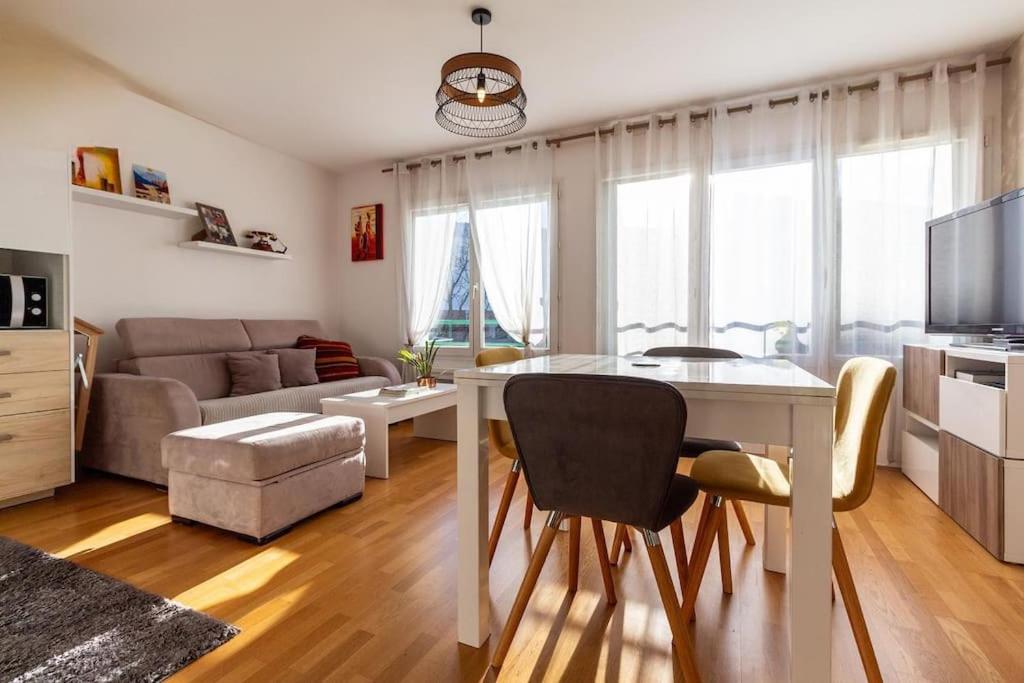 Appartement chaleureux proche de la base de loisir - B&B Jouy-le-Moutier