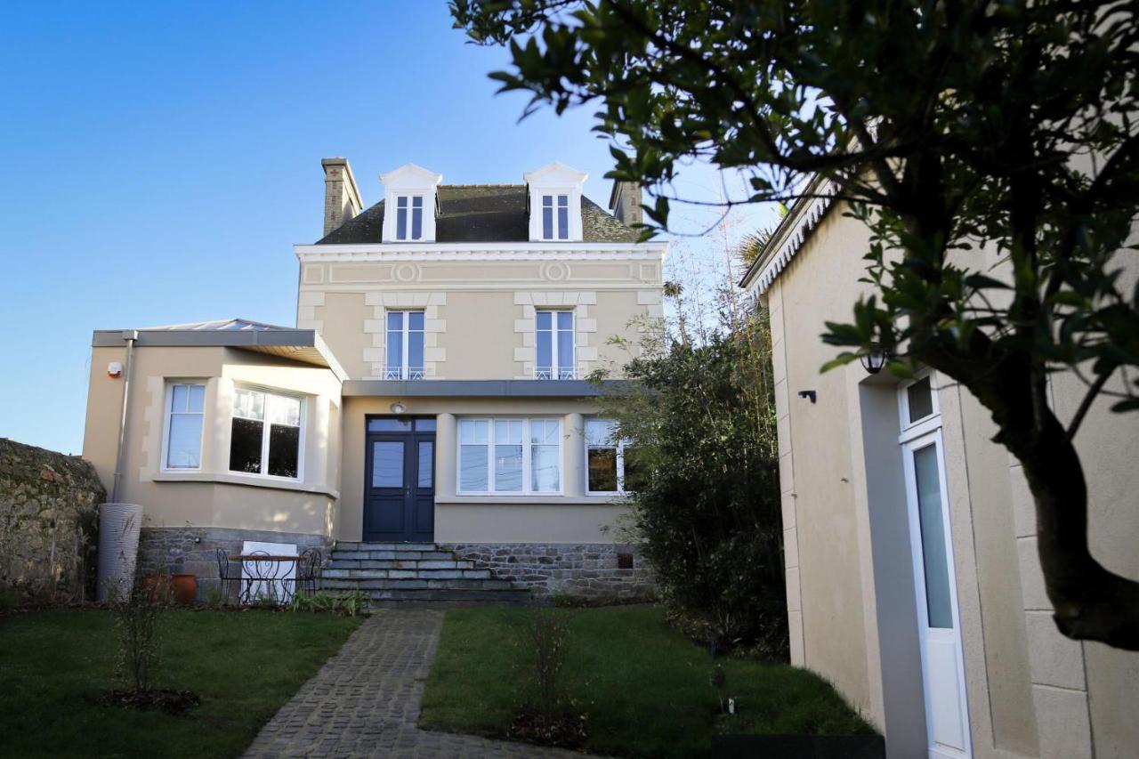 Villa thi bai - B&B Saint-Malo