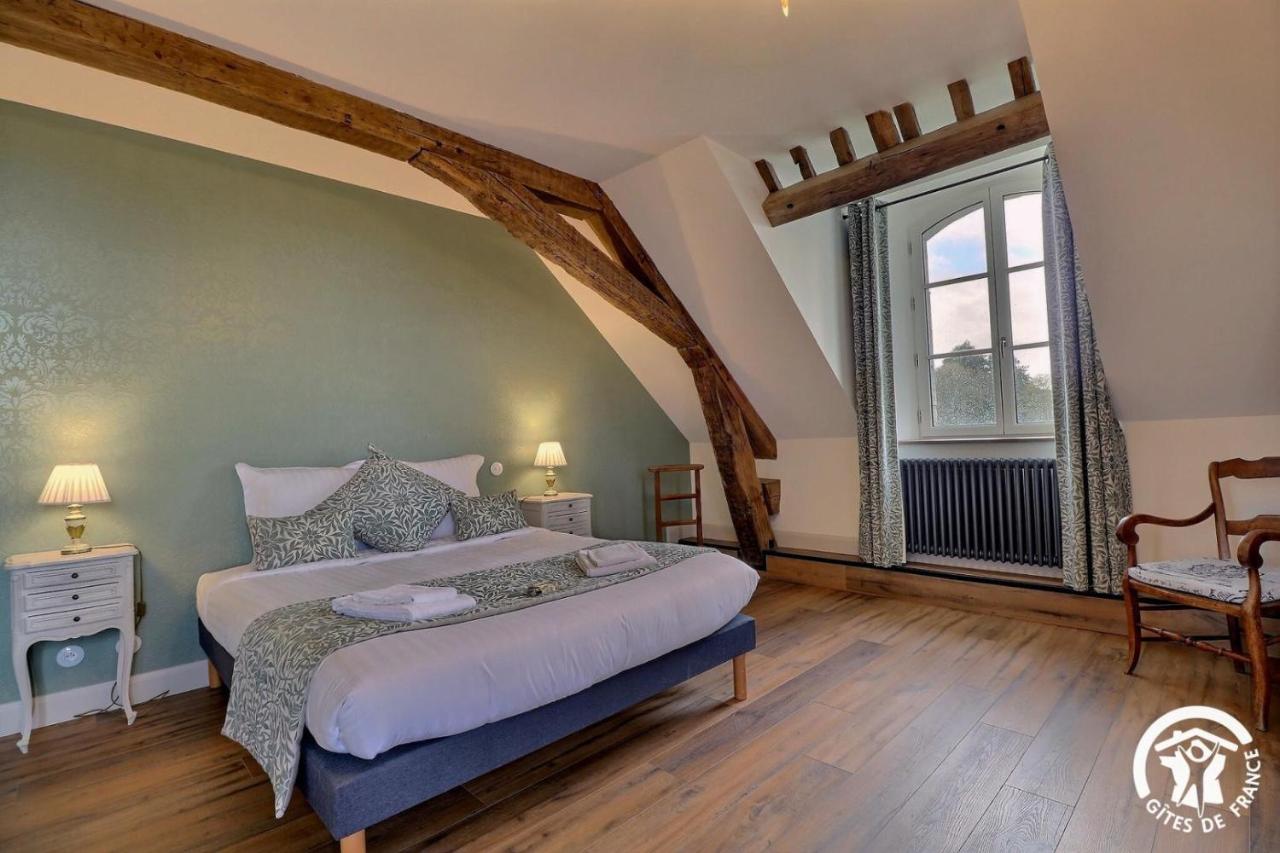 Triple Room 1