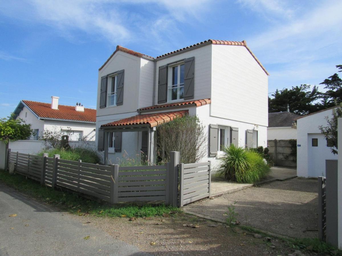 Maison rénovée, 4 chambres, à 200m de la plage et 400m du centre, terrasse et cour clôturée - FR-1-194-178 - Bed and Breakfast