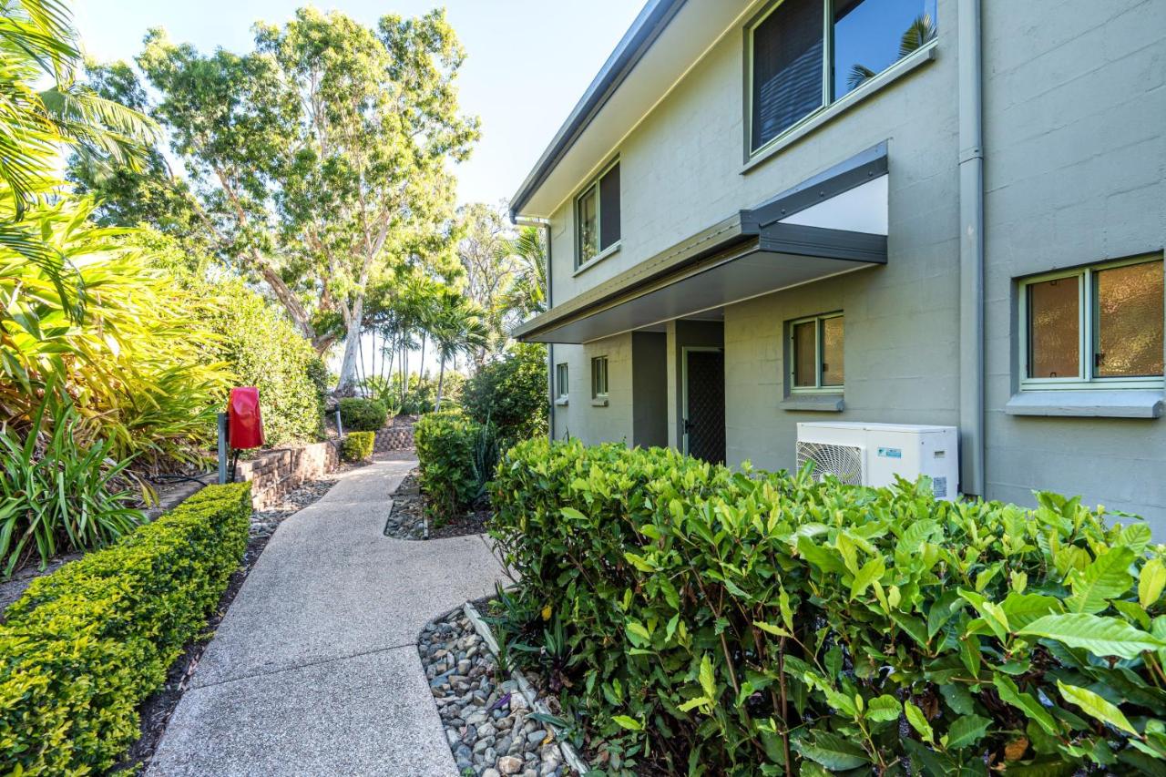Two-Bedroom Apartment Sunset Waters 13
