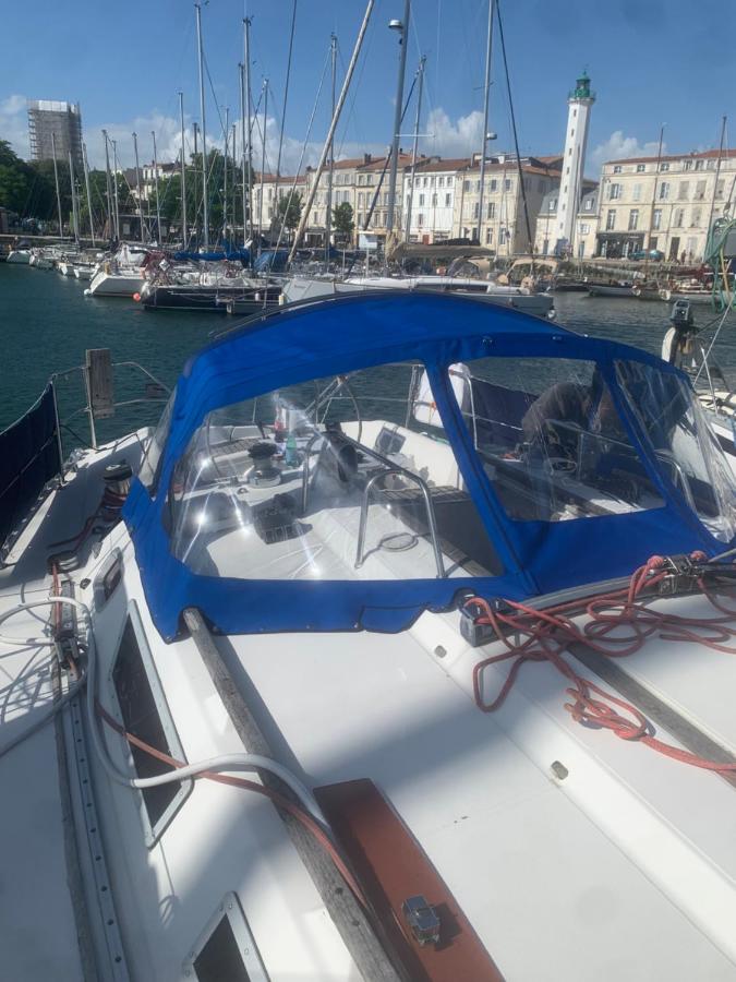 NUIT SUR UN BATEAU LA ROCHELLE - B&B