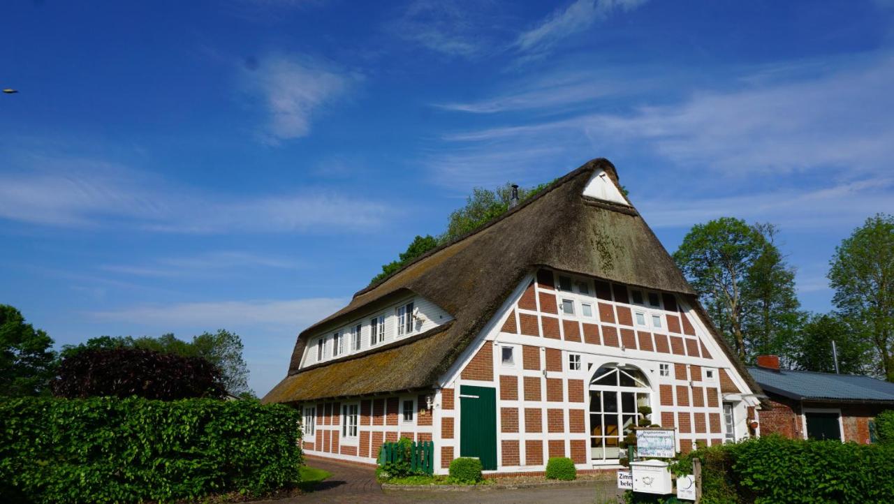 Altes Landhaus Oste, Appartement, Winter warm mit Kamin, Sommer Pool - Chambres d’hôtes Hemmoor