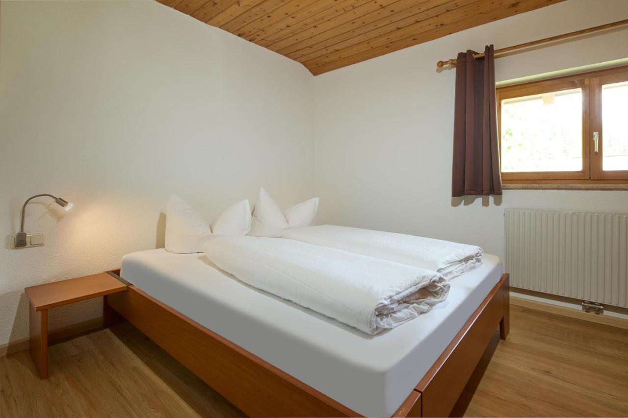 Two-Bedroom Apartment with Shower 