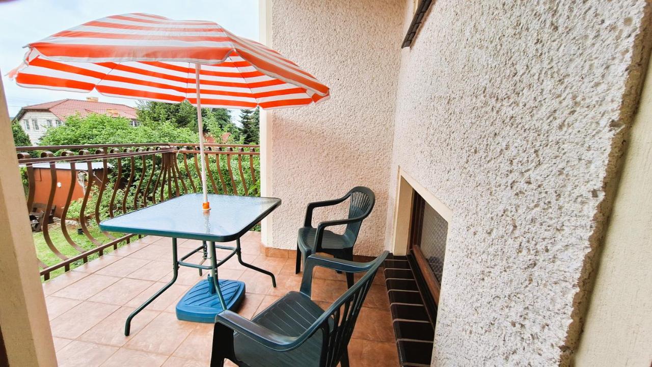 Pokoje Aron Łeba - B&B