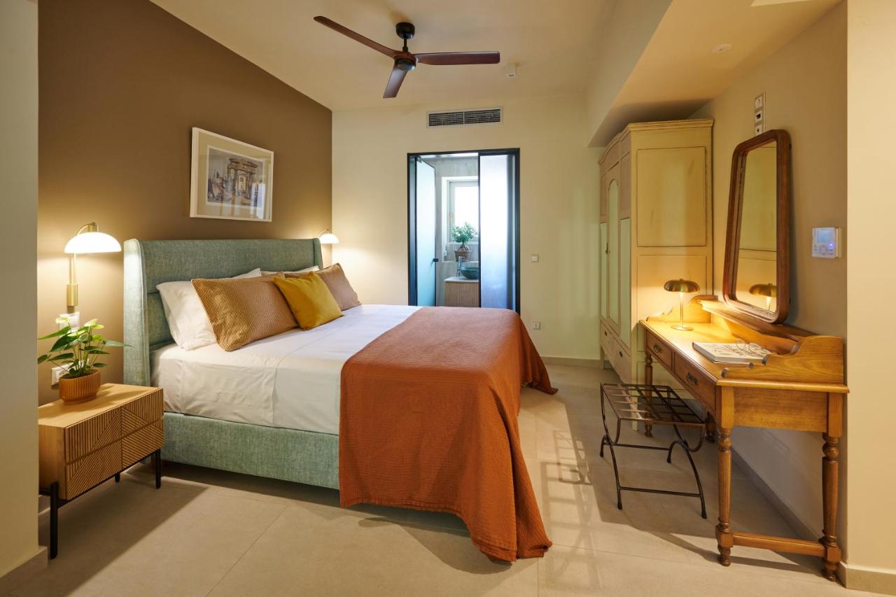Superior One-Bedroom Apartment with Balcony