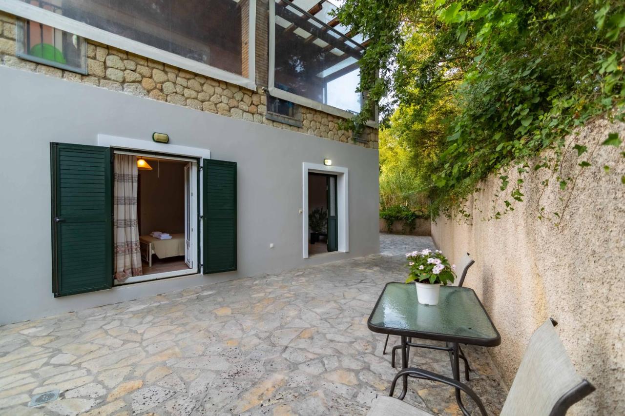 Diamond Corfu Viros Suite by CorfuEscapes - B&B Bastoúnion