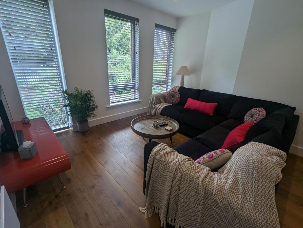 Luxury Harrogate City Centre Apartment with free parking - B&B