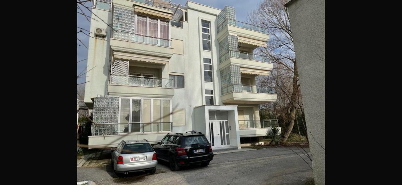 Seaside Apartment in Government Residence Durres - B&B