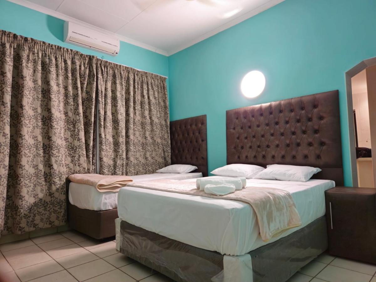Deluxe Family Room