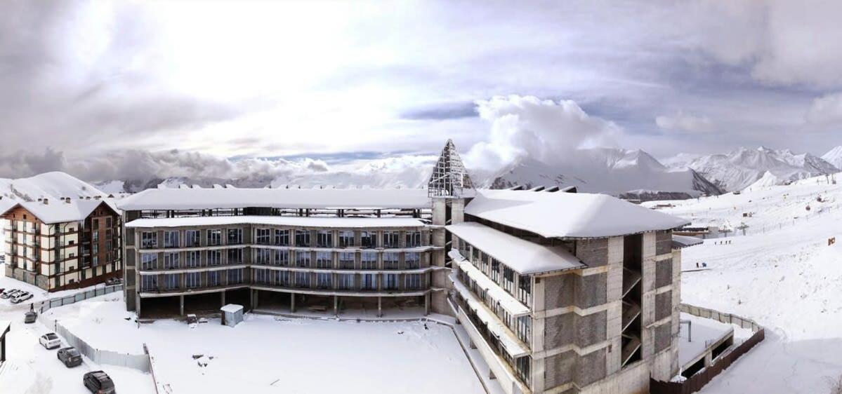 New Gudauri NEO 2BR with Ski Depot & Balconies - Wehost - Ferienwohnung Gudauri
