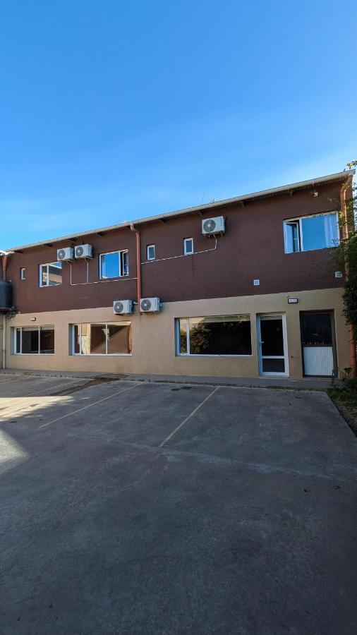 Tres Arroyos Studio - Bed and Breakfast
