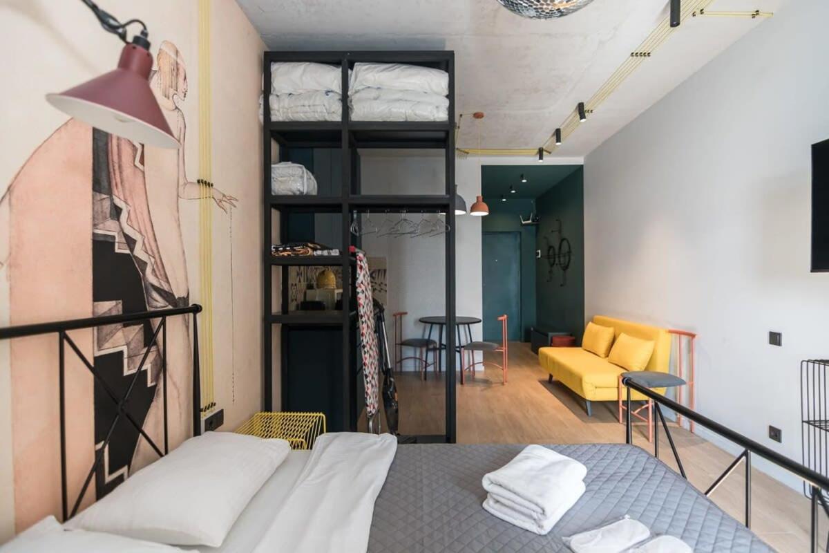 Colorful Studio in Batumi by Wehost - Ferienwohnung Batumi