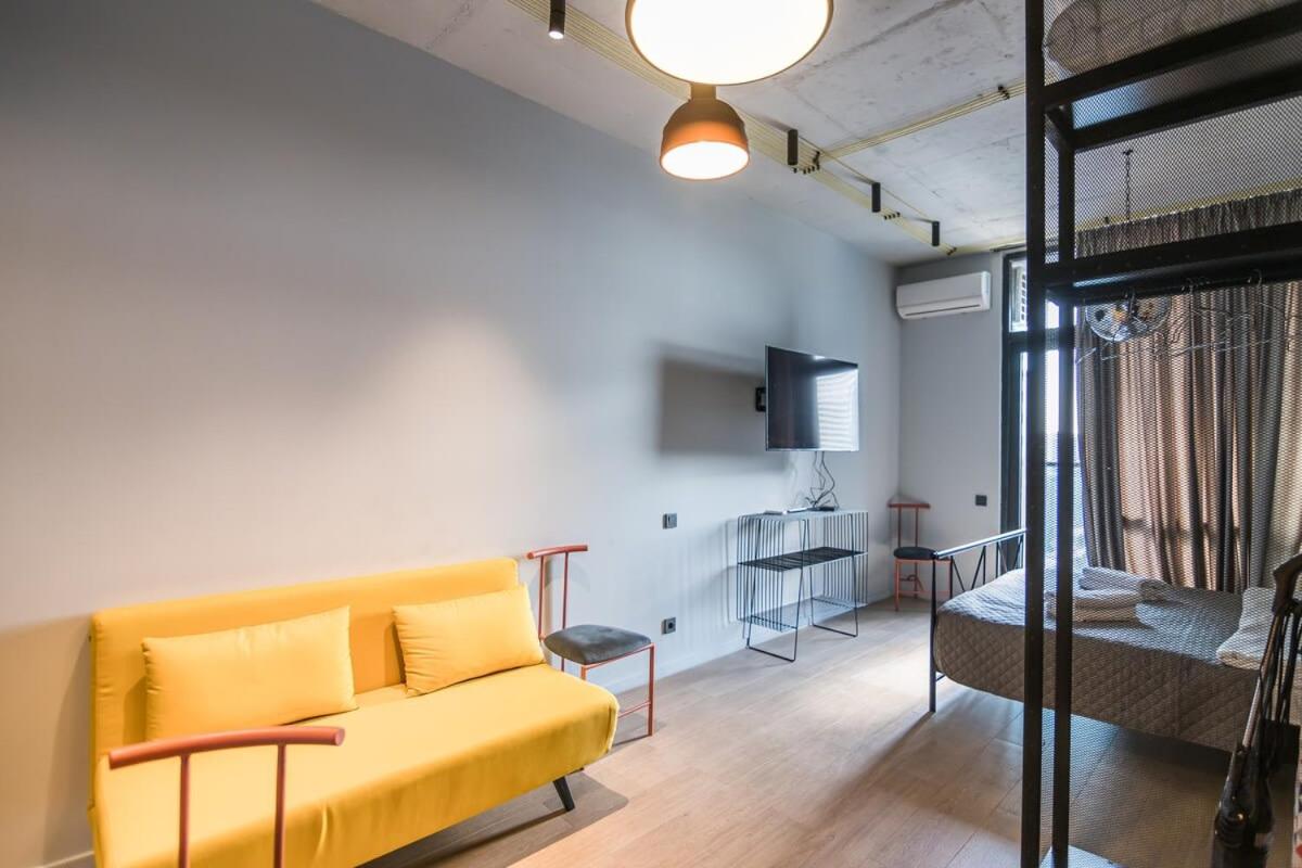 Colorful Studio in Batumi by Wehost - Ferienwohnung Batumi