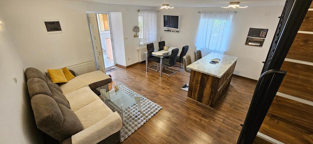Melek - Bed and Breakfast
