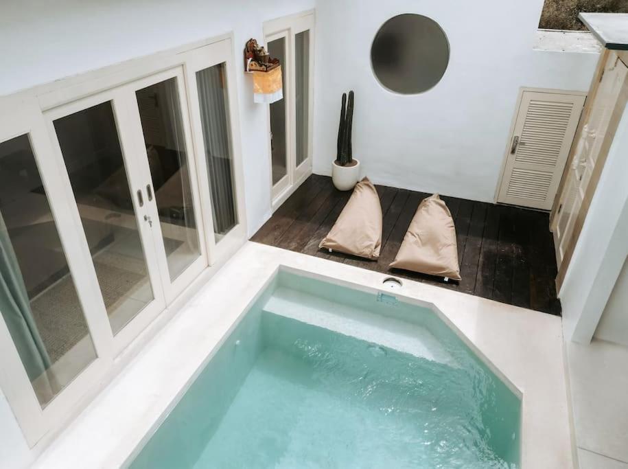 2 Bedroom Private Pool Villa - Casa Dessy - B&B Uluwatu