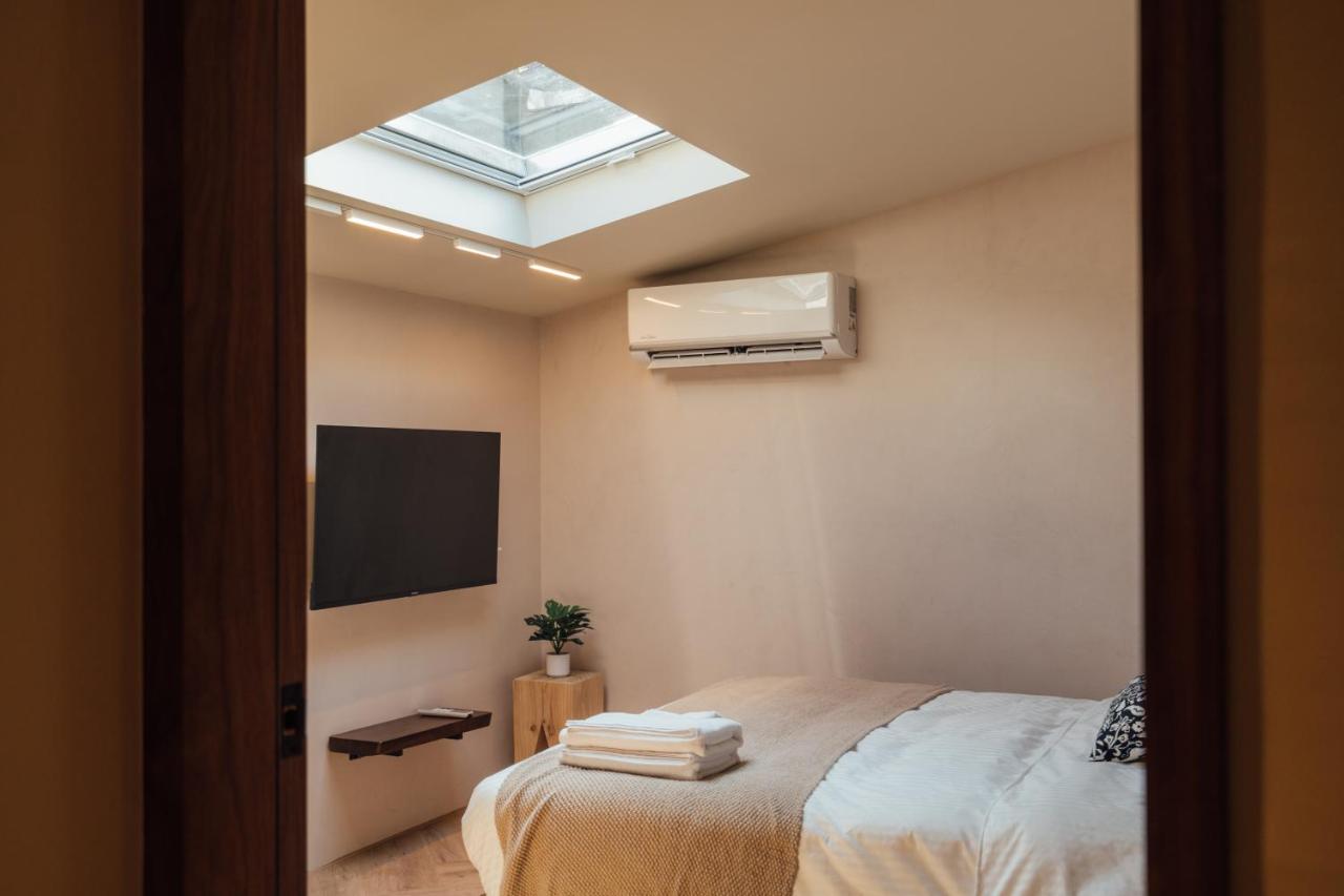 Standard Double Room (with skylight)