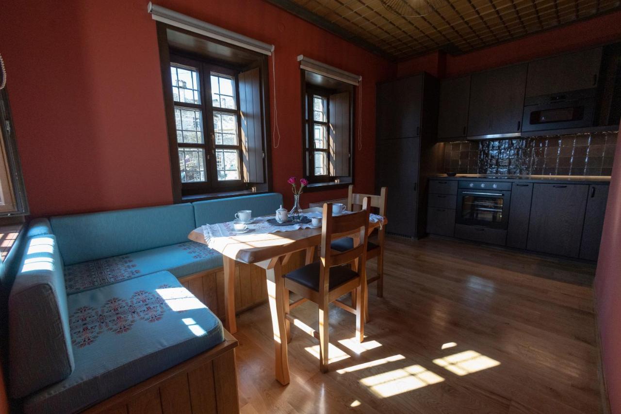 Apartamento de 1 dormitorio con balcón y vistas a la montaña 