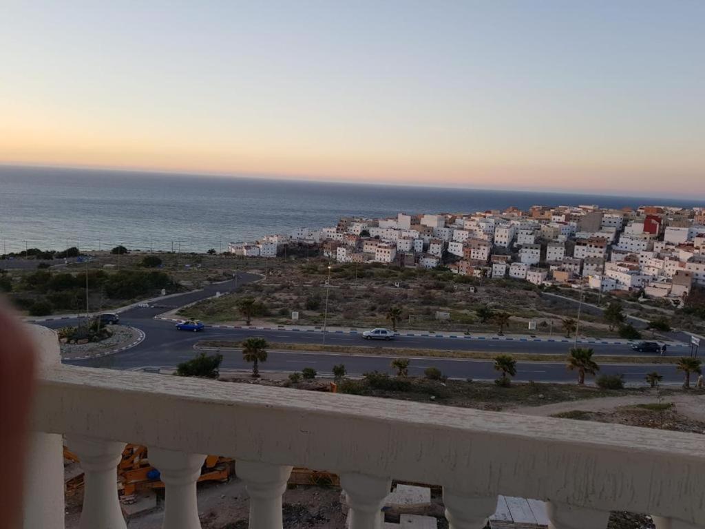 Appartement proche et vu plage corniche - B&B