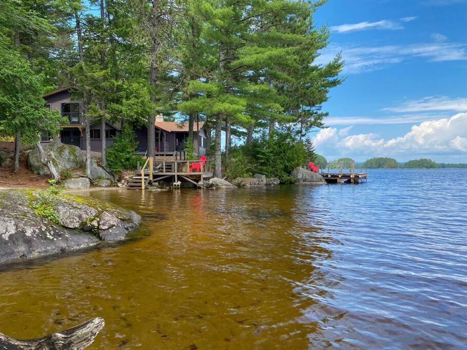 Mountain Majesty - Katahdin View & Soft Sand Beach - B&B