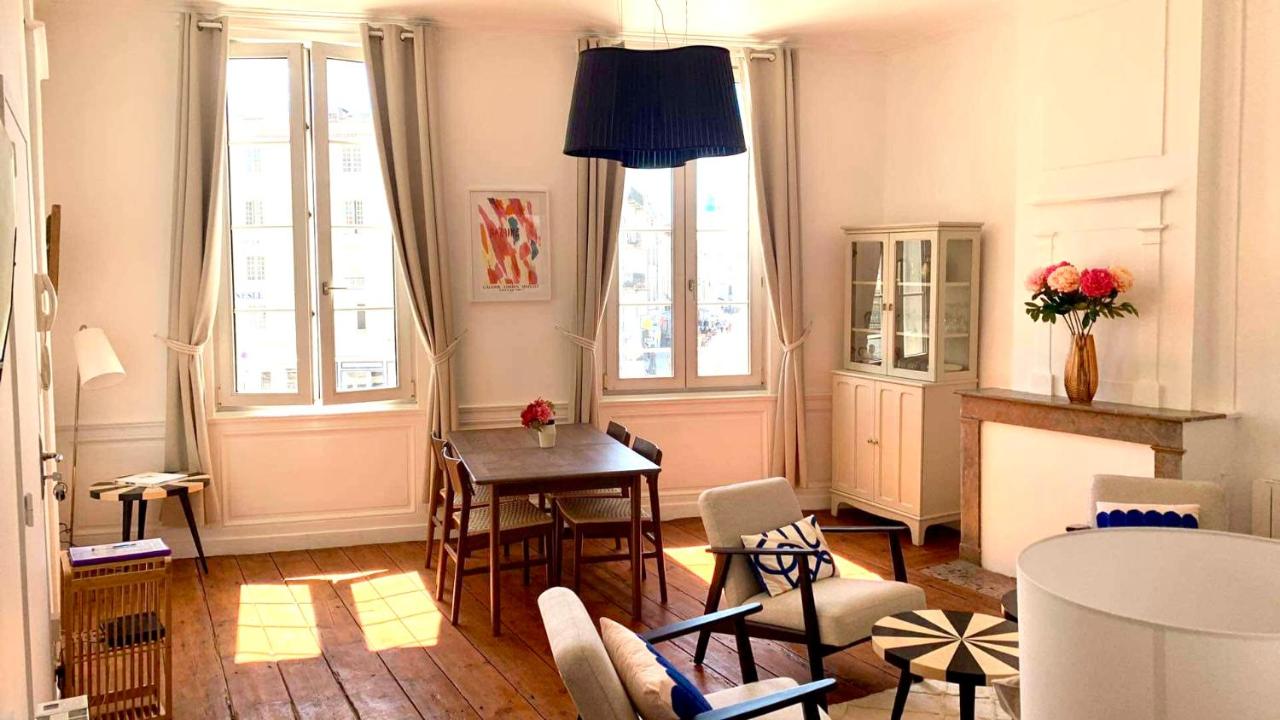 Exceptionnel Vieux Port 65m2 4-6 pers, wifi, patio - Chambres d’hôtes