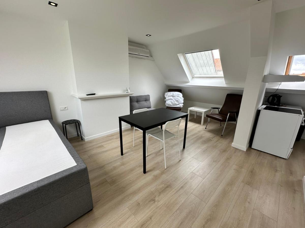 Cosy studio in centrum De Panne - Bed and Breakfast
