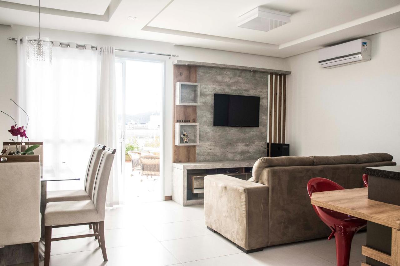 Cobertura no Centrinho dos Ingleses com Jacuzzi Privativa ING-010-1303 - B&B