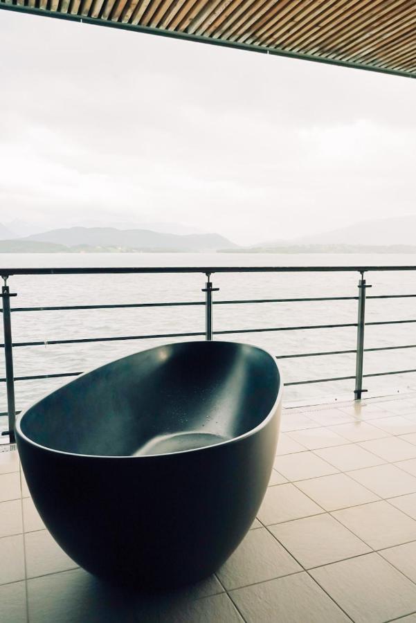 Magical view towards the fjords by the sea - Ferienwohnung Ålesund