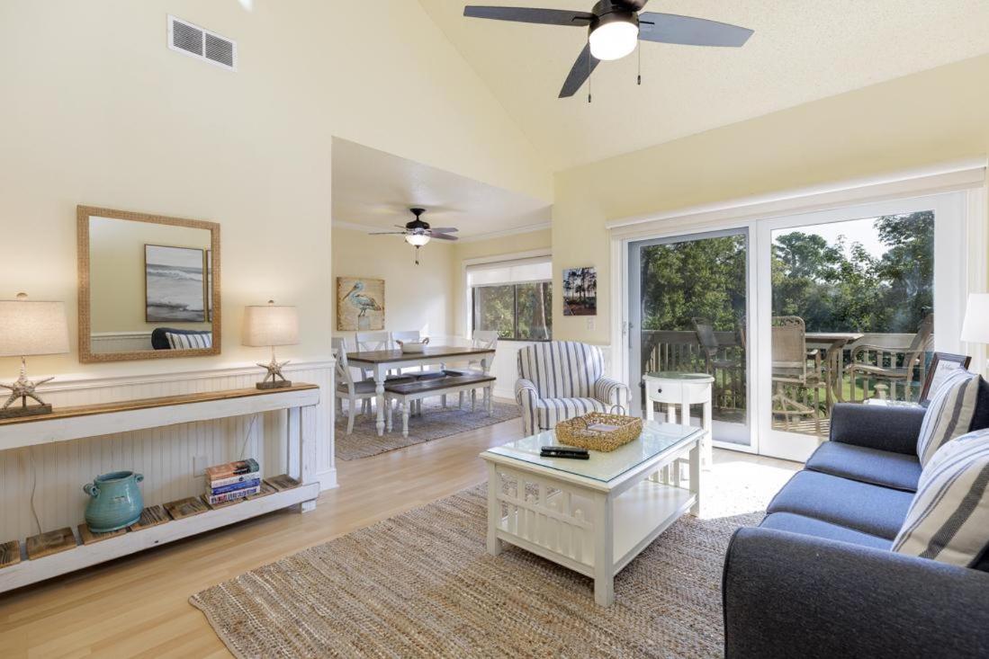 2359 Racquet Club Villas - B&B Hilton Head