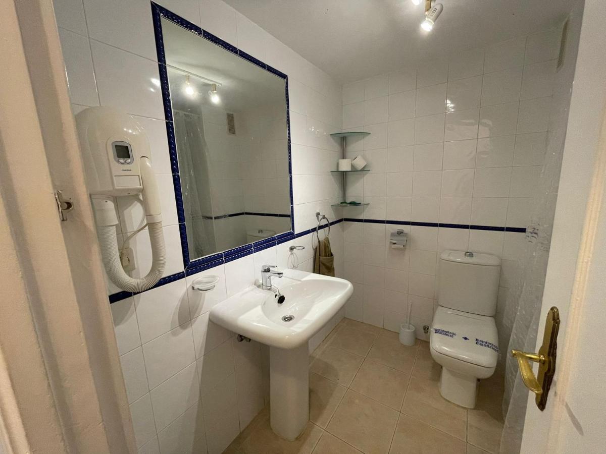 One-Bedroom Apartment with Sea View