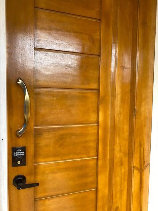 Butuan Cozy House Gated Parking - Ferienwohnung Butuan City