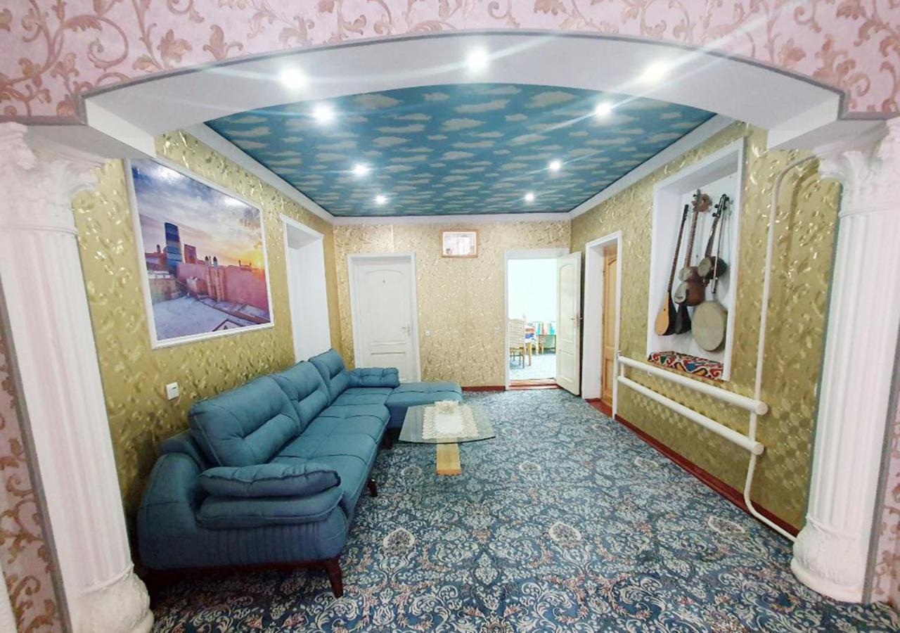 Guest House Dilorom B&B - Ferienwohnung Xiva